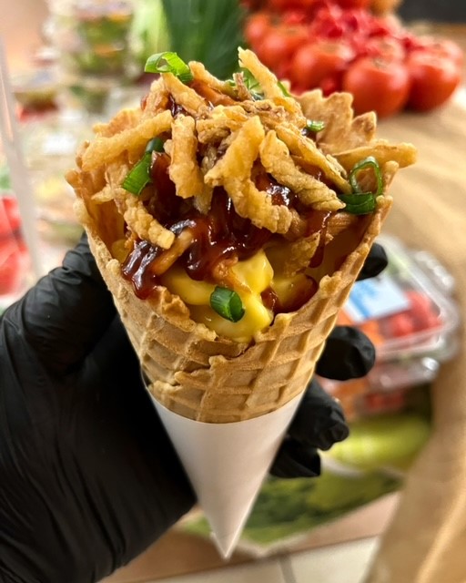 Mac & Cheese Waffle Cone With BBQ Pulled Pork and Crispy Onions